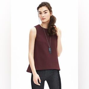 Banana Republic Crewneck Sleeveless Swing Wool Top Blouse - Burgandy - Small